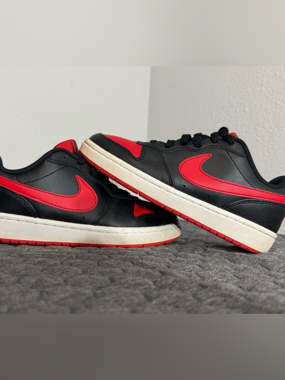 Nike court borough low 2 bred boys sz 5.5y